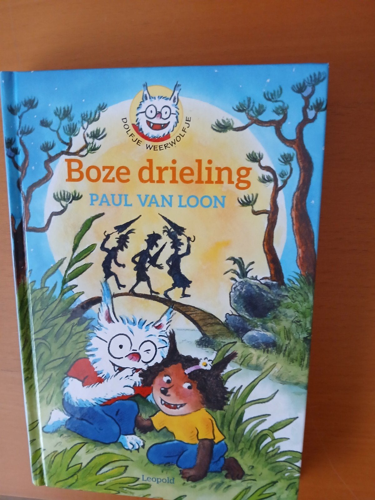 Dolfje Weerwolfje  ( Paul van Loon ), Ophalen of Verzenden, Zo goed als nieuw, Fictie algemeen