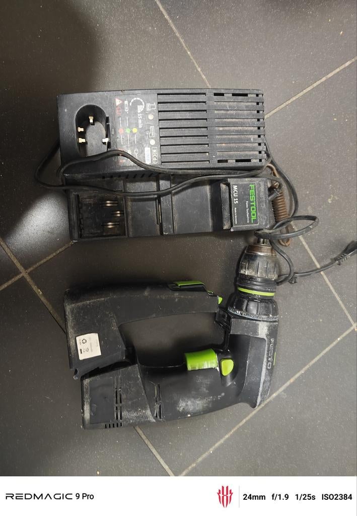 Festool CDD 12 FX 12V Accuboormachine met lader, Doe-het-zelf en Verbouw, Ophalen, Gebruikt, Variabele snelheid, Boor- en Schroefmachine