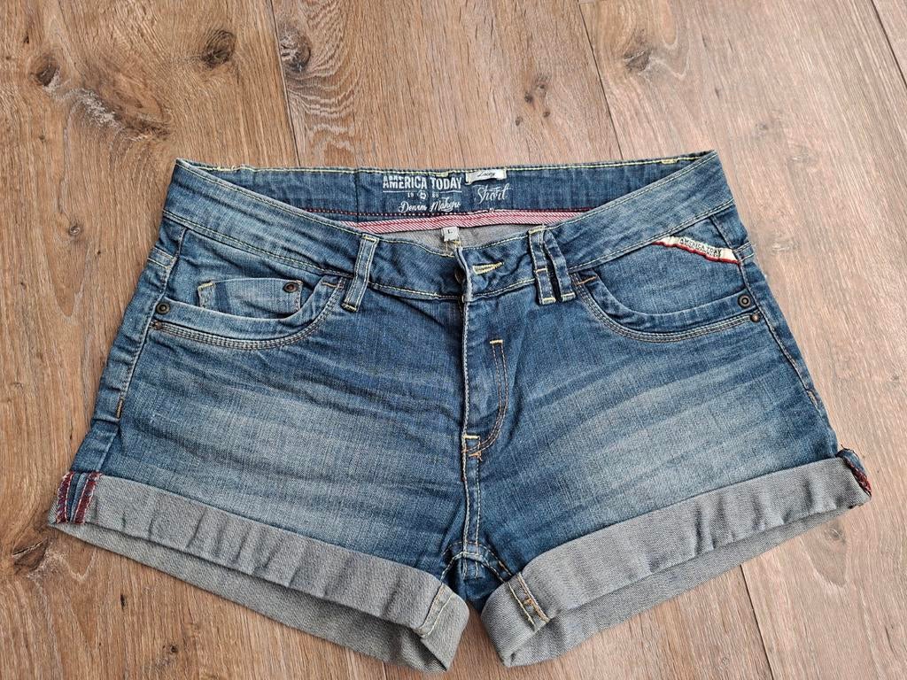 Korte spijkerbroek maat L van American Today, Blauw, Ophalen of Verzenden, Zo goed als nieuw, W30 - W32 (confectie 38/40)