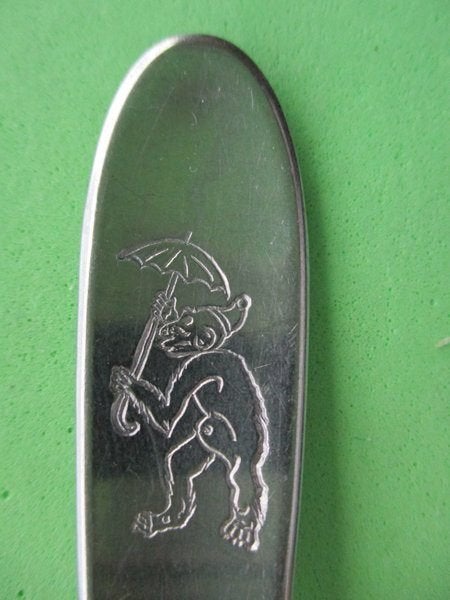 (KB5529) Kinderbestek Monster met parasol lepel, Ophalen of Verzenden, Gebruikt