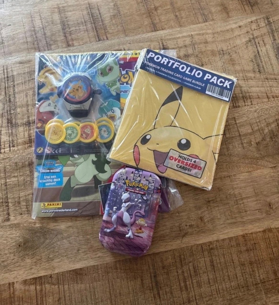Pokémon Bundel: Boosters, Funpack, Tin, Pikachu Binder, Ophalen of Verzenden, Nieuw, Overige typen