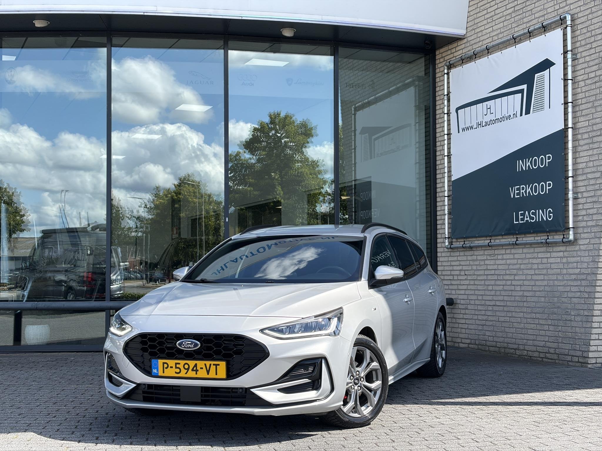 Ford Focus Wagon 1.0 EcoBoost Hybrid ST Line*ECC*CAM*LED*CRU, Gebruikt, Euro 6, Handgeschakeld, 19 km/l