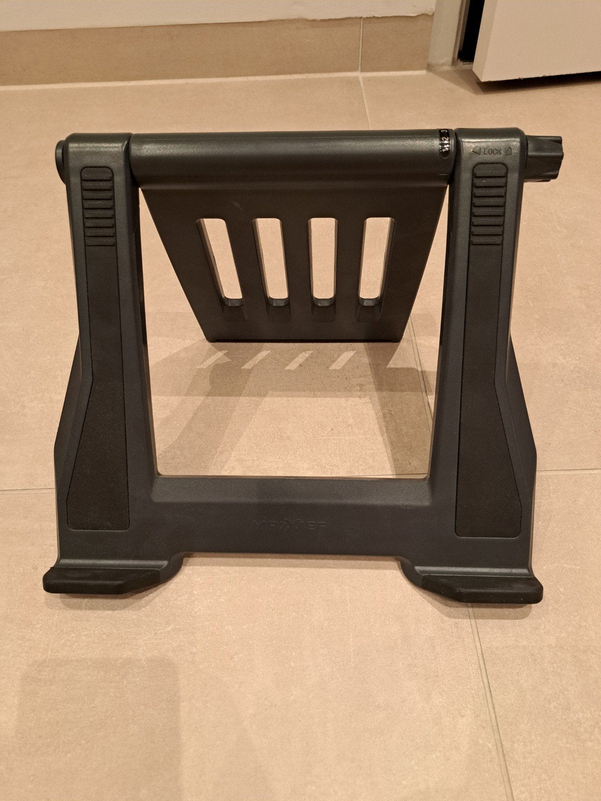 Maxxtr Laptopstandaard - Ergonomisch & Verstelbaar, Ophalen of Verzenden, Zo goed als nieuw, Maxxter, In diepte verstelbaar