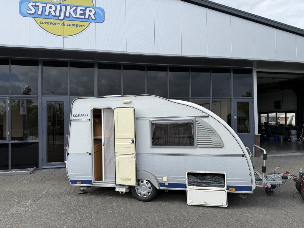 Kip Kompakt 37 EK MC37 Langslaper + WC 635KG Tent + Luifel, Kip, Tot en met 2, Bedrijf, Treinzit