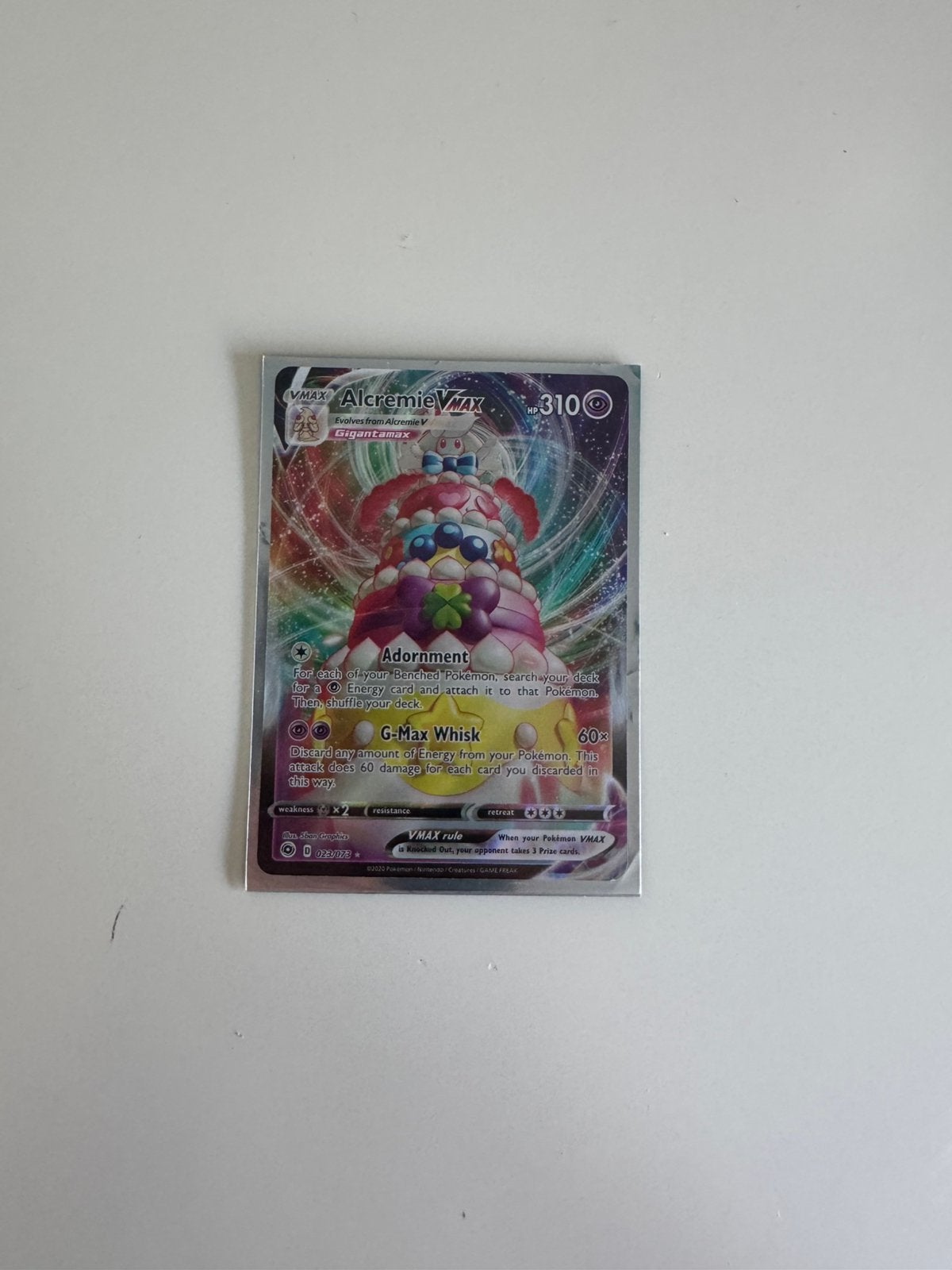 Alcremie vmax, Hobby en Vrije tijd, Verzamelkaartspellen | Pokémon, Ophalen of Verzenden, Zo goed als nieuw