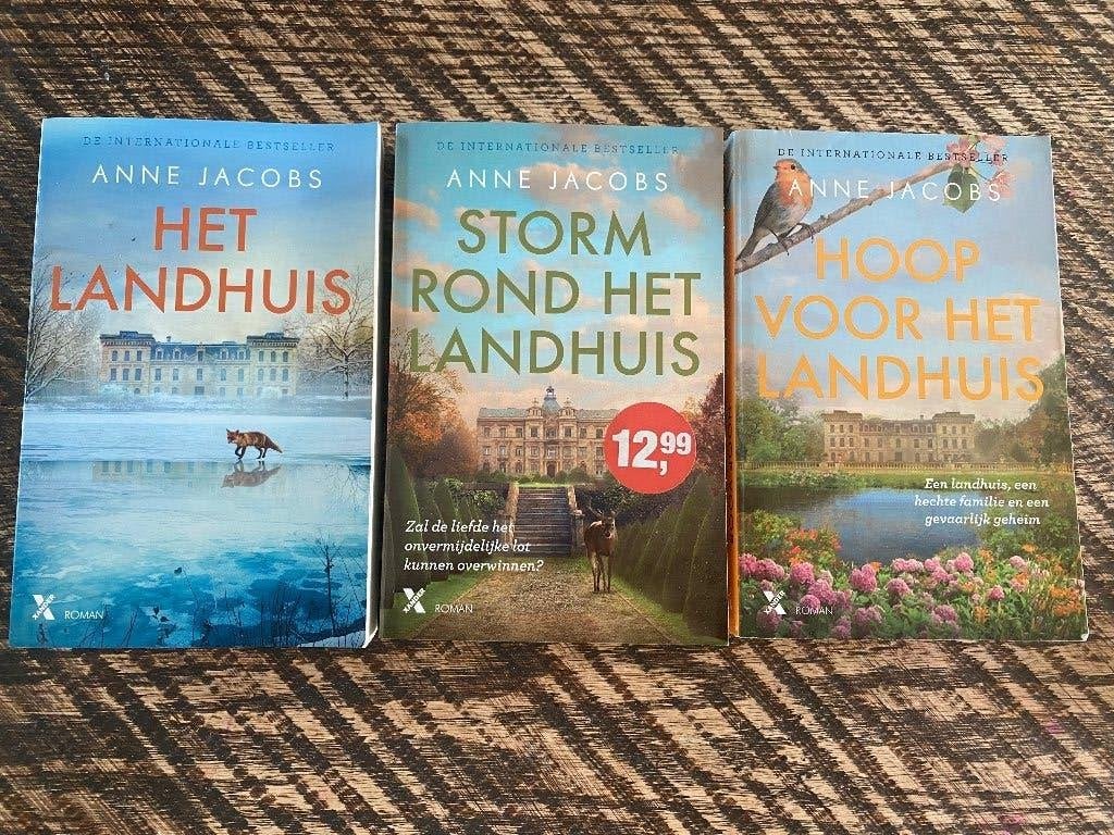 Landhuis Anne Jacobs complete serie, Ophalen of Verzenden, Zo goed als nieuw, Nederland