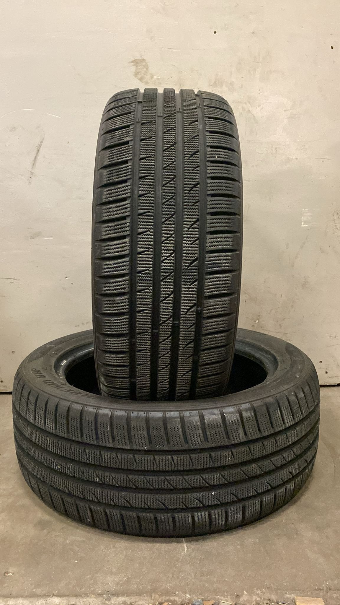 215-50-17 95V Superia Blue Win UHP Winter banden - Set 30.18, Auto-onderdelen, Gebruikt, -, -, Band(en)
