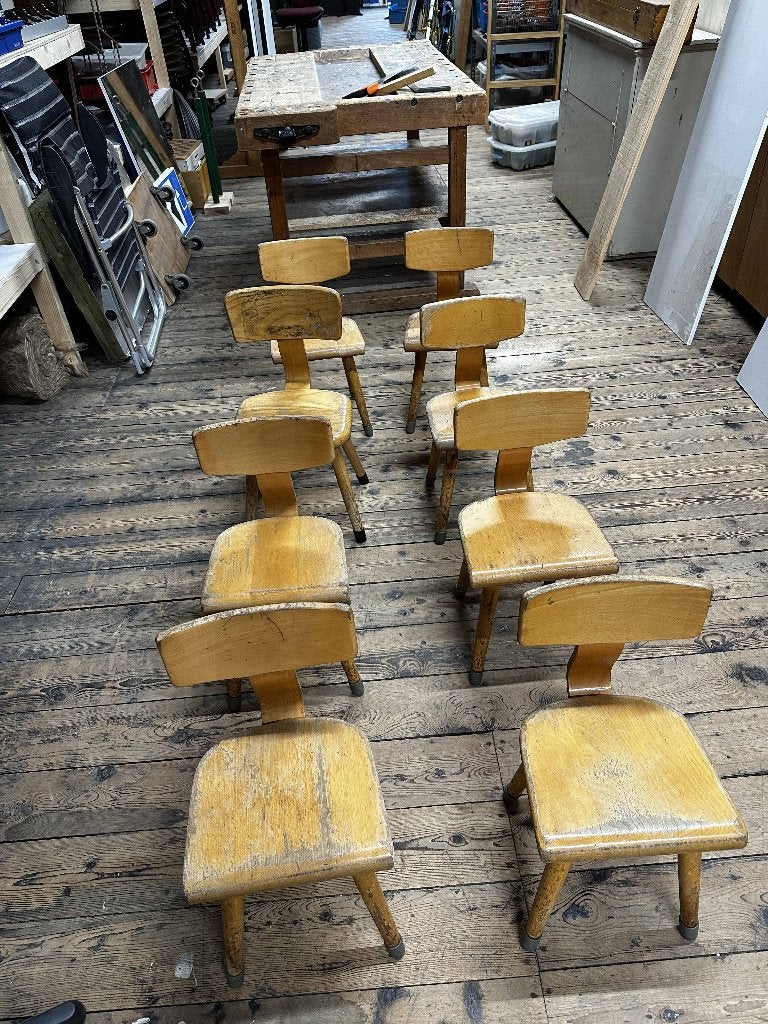 Set van 8 vintage Schilte schoolstoeltjes + zwenkstoel, Ophalen