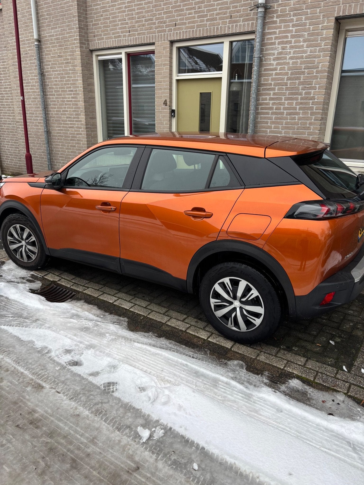 Peugeot Peugeot 2008 (Private Lease Overname), Metallic lak, 100 pk, Origineel Nederlands, 19 km/l
