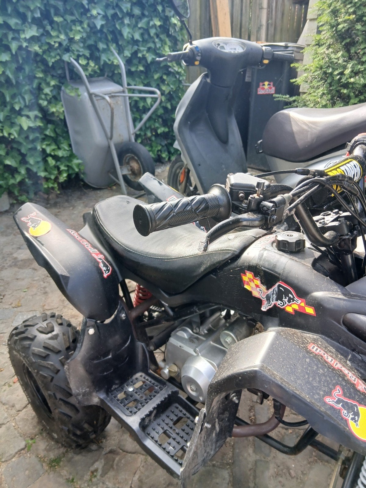 Quad - Rijdt goed, 60 km/u, lichte cosmetische gebreken, Motoren, Quads en Trikes