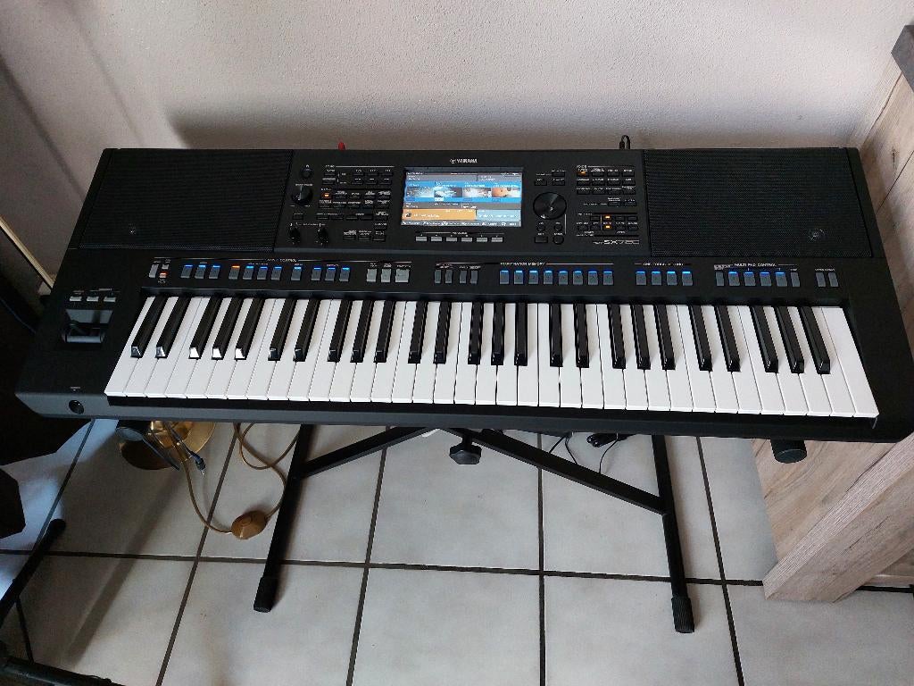 Te Koop : PSR SX720 nieuw!, Muziek en Instrumenten, Keyboards, Ophalen, 61 toetsen, Midi-aansluiting, Nieuw