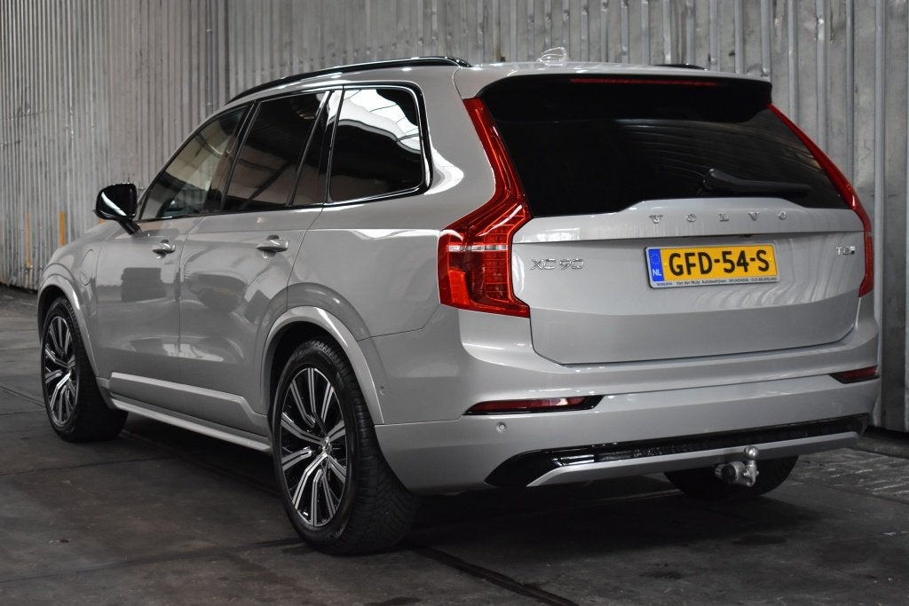 Volvo XC90 T8 455PK AWD Ultra Dark | Luchtvering | Bowers&Wi, 77 km/l, Gebruikt, 4 cilinders, Bedrijf