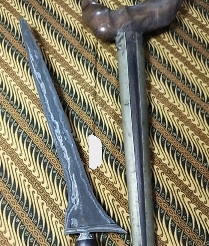 Antieke Keris Tilam Upih Wengkon Mas Kumambang Timoho KAD86, Verzenden