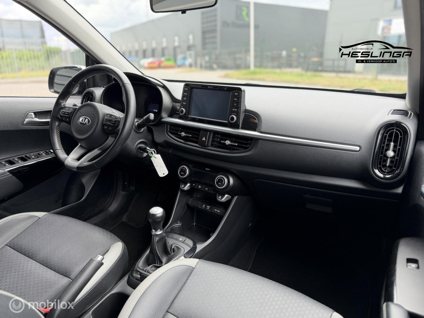 Foto 10 van Kia Picanto 1.0 CVVT Design Edition | Leder