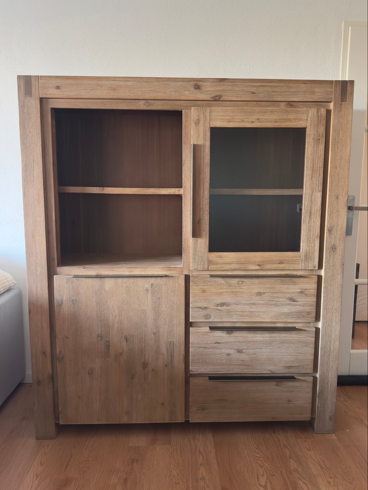 Houten kast met lades en vitrine (140x160x45), Ophalen, Gebruikt