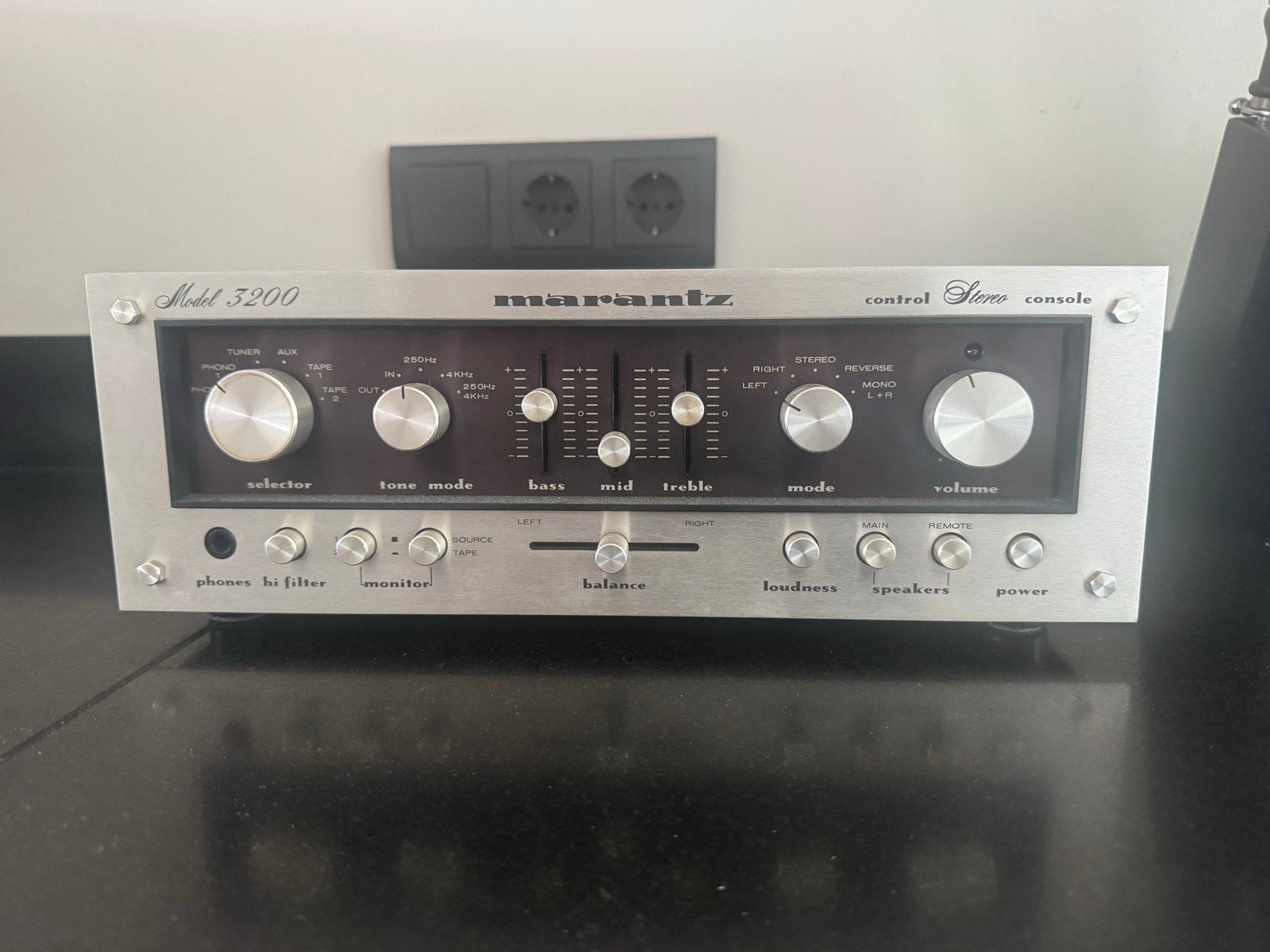 Marantz Model 3200 Stereo Console - Vintage Voorversterker, Marantz, Gebruikt, Ophalen of Verzenden, Minder dan 60 watt