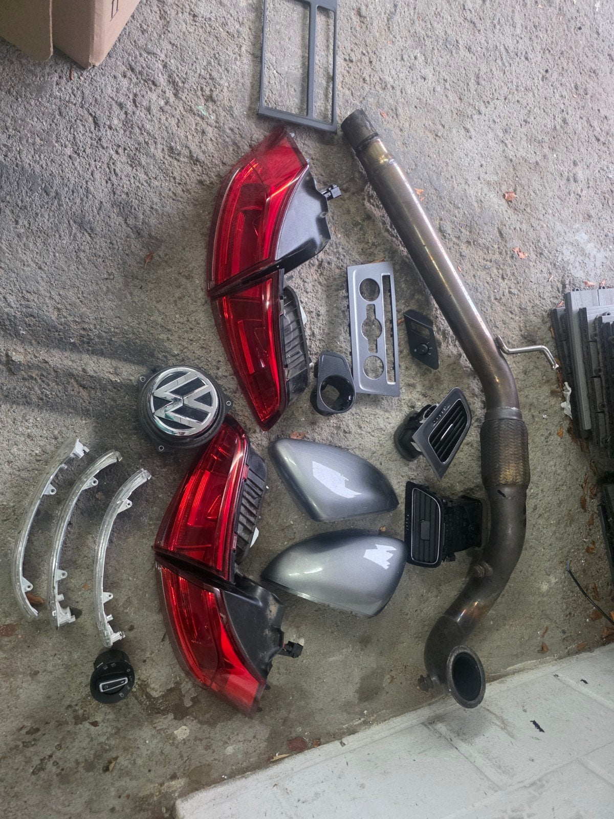 Golf 7 R-Line onderdelen - Achterlichten, uitlaat, spiegels, Ophalen of Verzenden