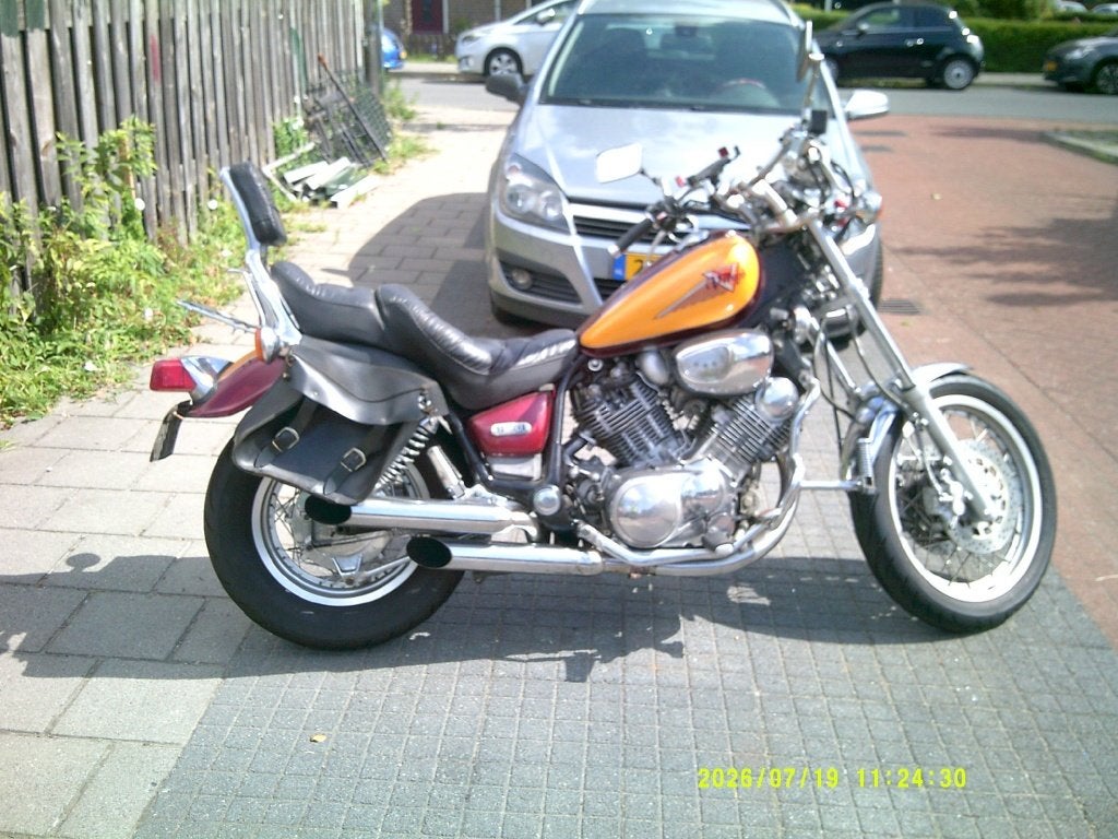Yamaha Virago XV750, 750 cc, Cardan-aandrijving, 2 cilinders, Chopper