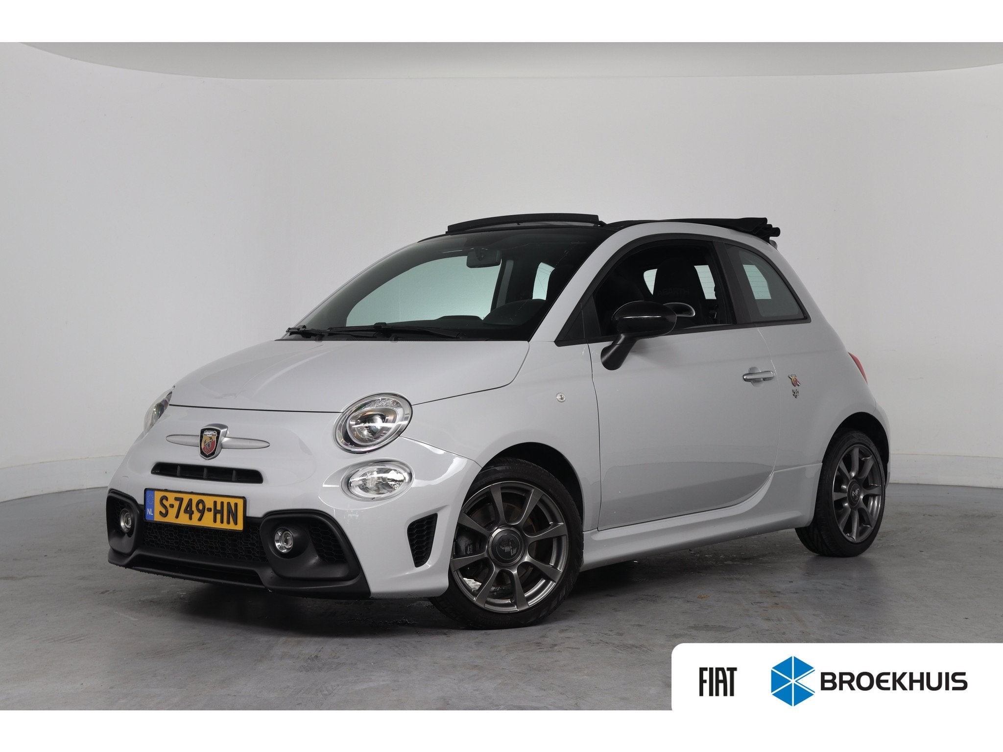 Fiat 500 1.4 T-Jet 70th Anniversary Cabrio, Auto's, Keurmerk '100% Onderhouden', 15 km/l, Gebruikt, Euro 6