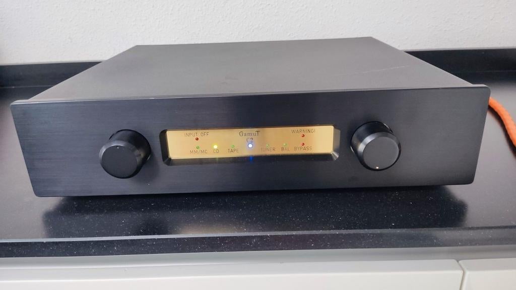Prachtige GamuT C2 high-end voorversterker, Overige merken, Ophalen of Verzenden, Zo goed als nieuw, 120 watt of meer