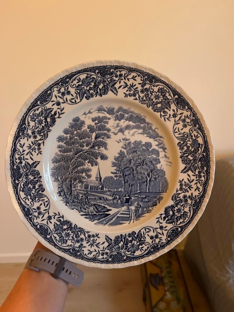 Bord Old England Royal Tudor Ware Staffordshire bord, Ophalen