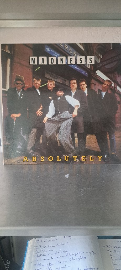 lp Madness-Absolutely (Z250-24), Cd's en Dvd's, Ophalen of Verzenden, Zo goed als nieuw, LP