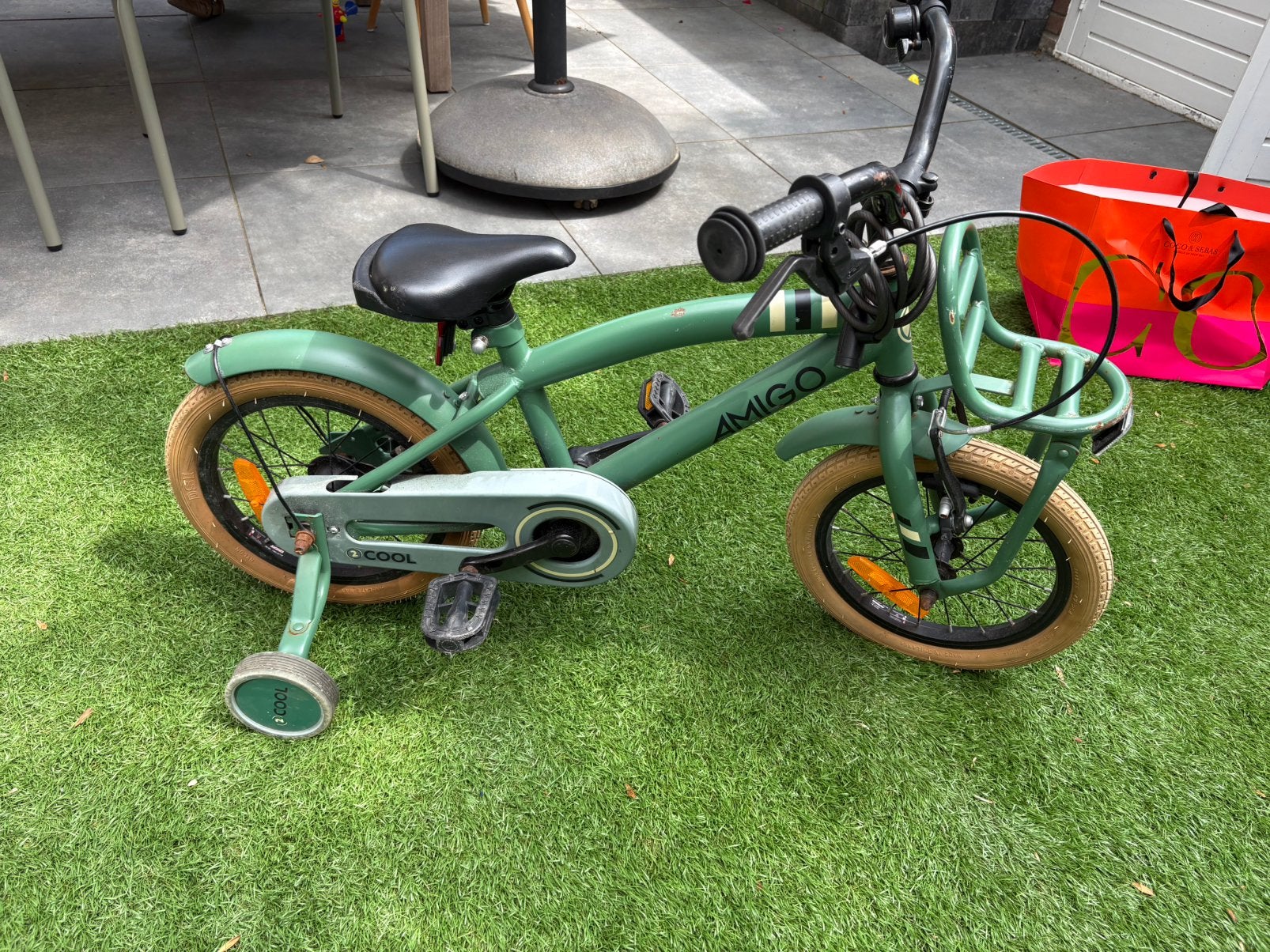 Amigo 14 inch fiets met afneembare zijwieltjes, Fietsen en Brommers, Fietsen | Kinderfietsjes, Ophalen, Terugtraprem, Zijwieltjes