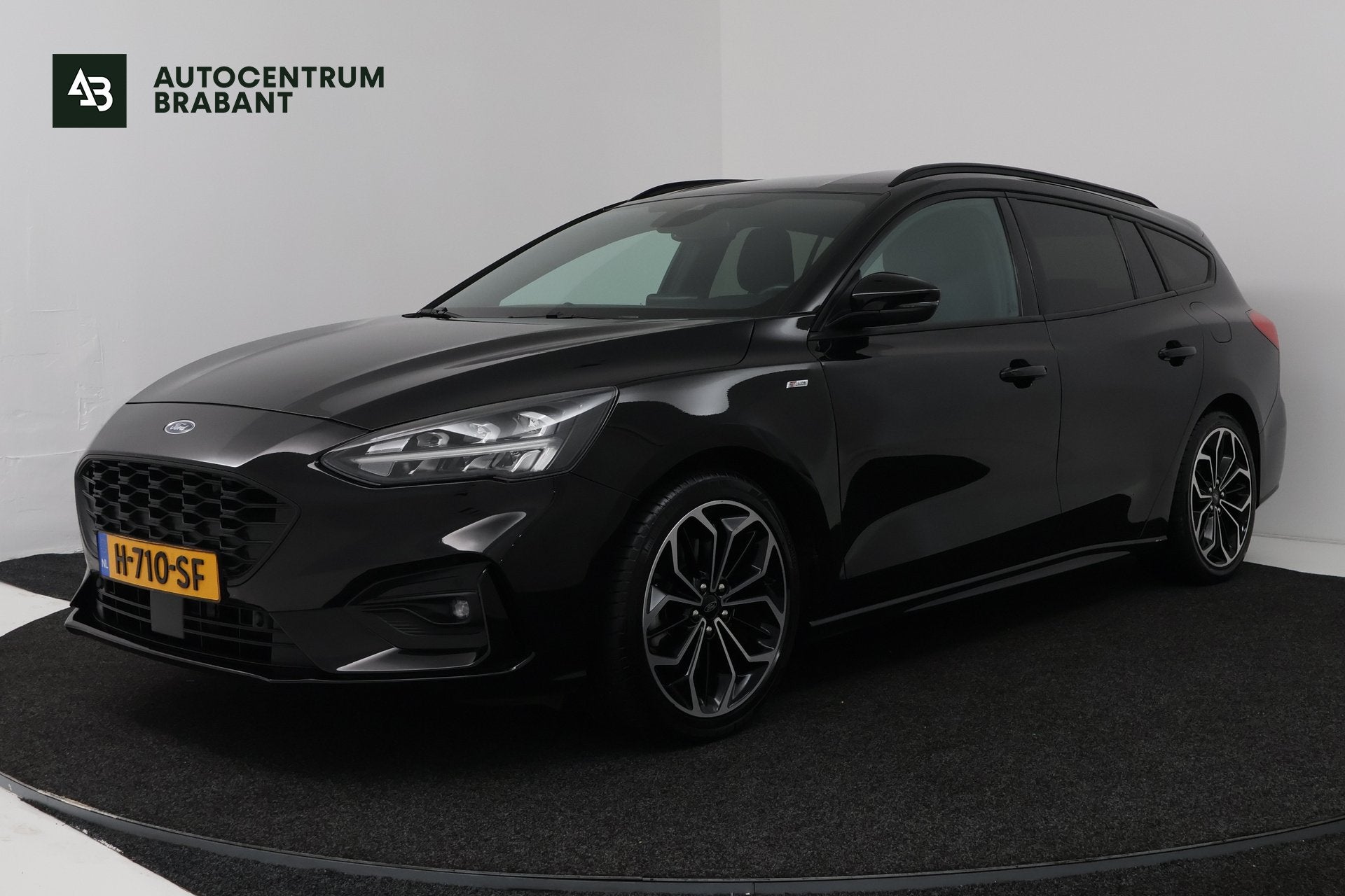 Ford FOCUS Wagon 1.0 EcoBoost ST Line Business (B&O, AFNEEMB, Stof, Gebruikt, 1283 kg, Zwart