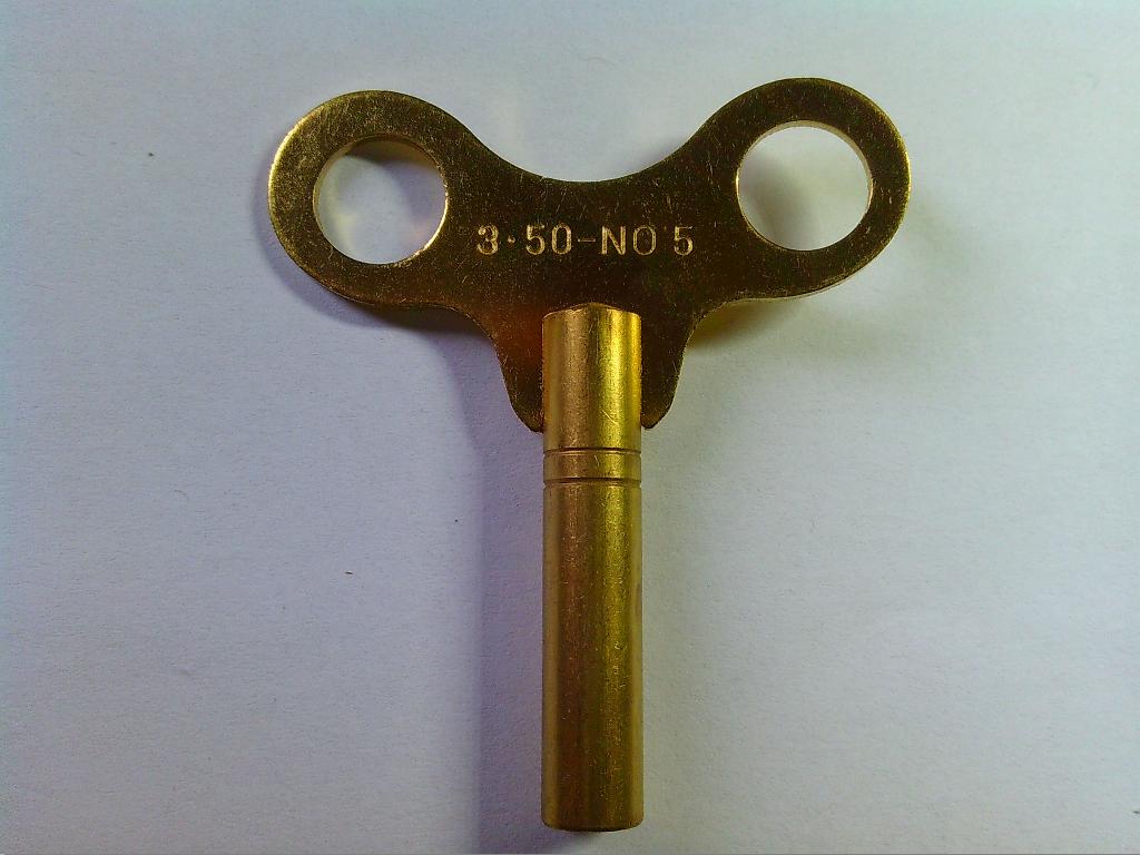 OPWINDSLEUTEL KLOK NR 5, Antiek en Kunst, Antiek | Klokken, Ophalen of Verzenden