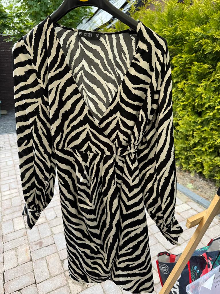 Guts & Gusto zebraprint jurk maat M, Kleding | Dames, Jurken, Maat 38/40 (M), Zwart, Ophalen of Verzenden, Zo goed als nieuw