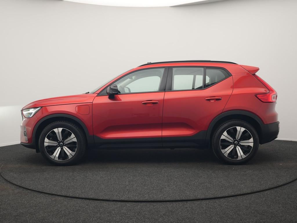 Volvo XC40 T4 Ultimate Dark PHEV 221pk Dealer O.H. | Trekhaa, Auto's, Volvo, Zwart, Bedrijf, Hybride Elektrisch/Benzine, 3 cilinders