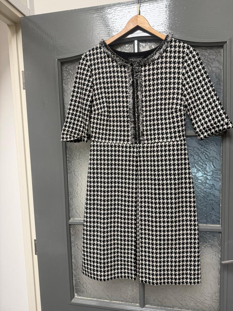 Ana Alcazar jurk zwart/wit pied-de-poule maat 36, Kleding | Dames, Jurken, Zwart, Ophalen of Verzenden, Zo goed als nieuw, Knielengte