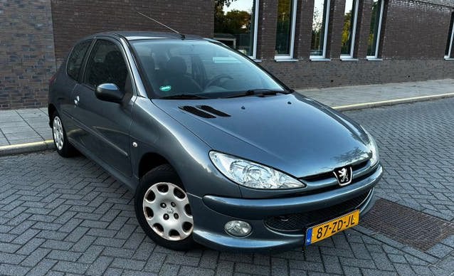 Peugeot 206 | VASTE MEENEEM PRIJS |Cruise control | 2008|, Voorwielaandrijving, 4 cilinders, Origineel Nederlands, Particulier
