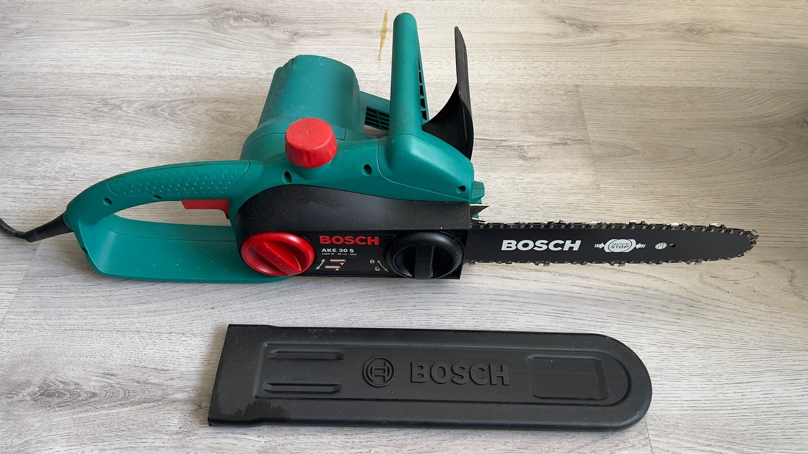Bosch AKE 30 S kettingzaag, Ophalen, Kettingzaag, Zo goed als nieuw, 30 tot 70 mm