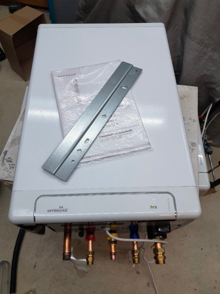 intergas hre 28/24 combi cv ketel cw4 b.j. 2024, Ophalen, 30 tot 80 cm, Hoog rendement (Hr), Cv-ketel of Combi-ketel