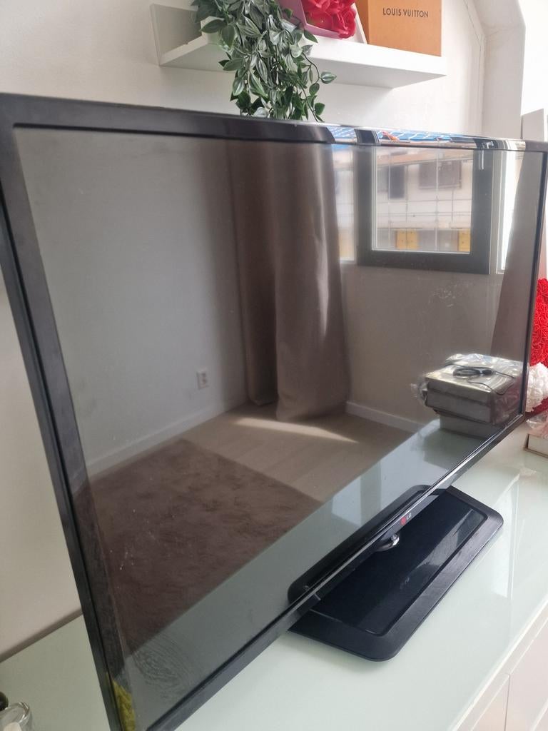 Mooie LG TV - Perfect voor elke kamer 42inch, 50 Hz, Ophalen of Verzenden, 100 cm of meer, LG