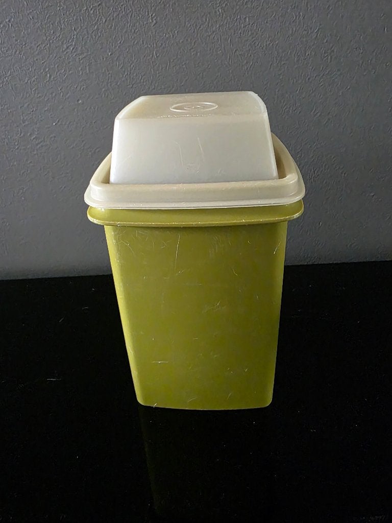 Vintage Tupperware Bus/Trommel - Groen met Wit Deksel, Gebruikt, Ophalen of Verzenden, Met deksel, Bus of Trommel