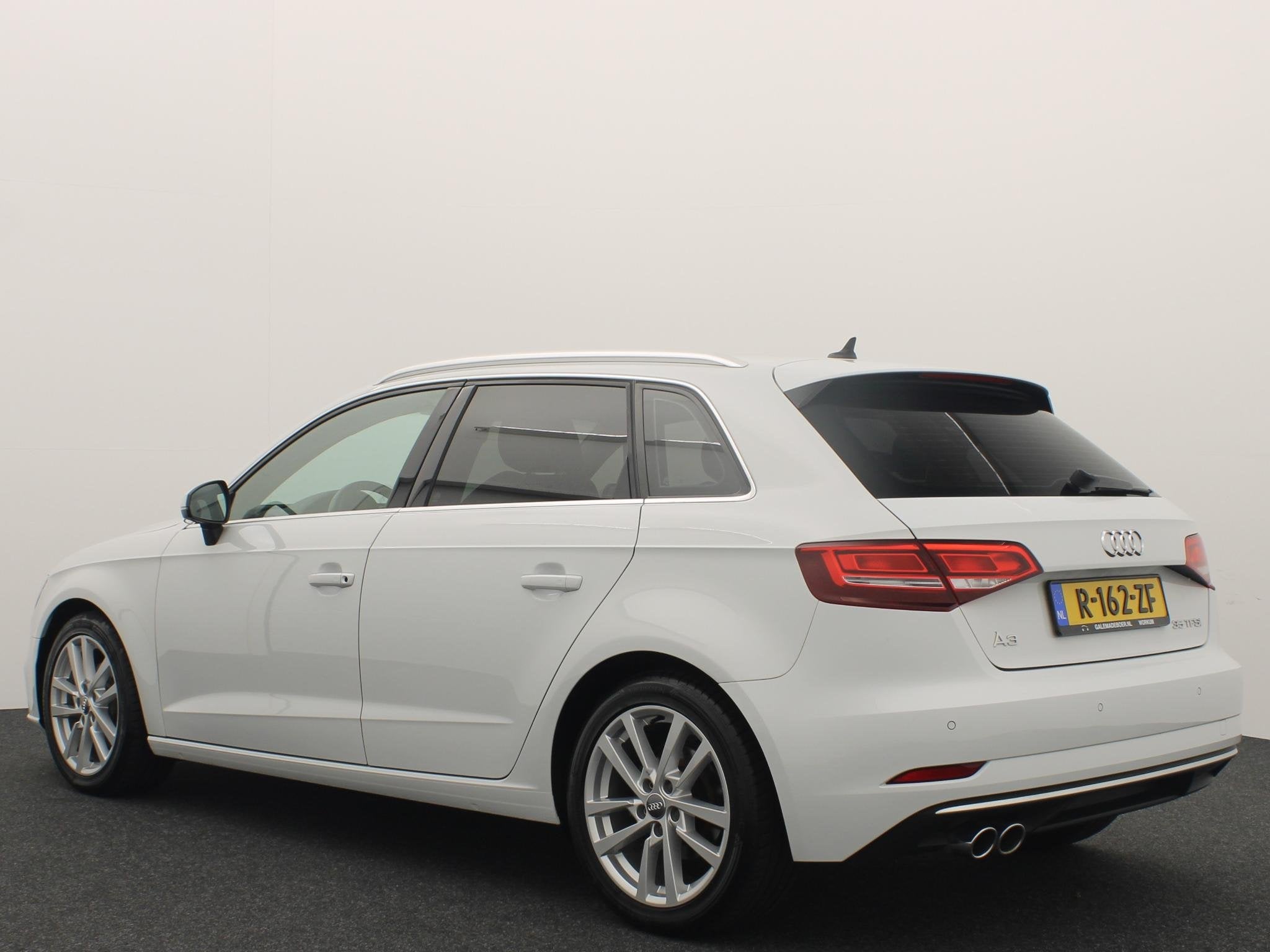 Audi A3 Sportback 35 TFSI CoD Sport Lease Edition AUTOMAAT /, Auto's, Stof, 4 cilinders, 150 pk, Verwarmde buitenspiegels