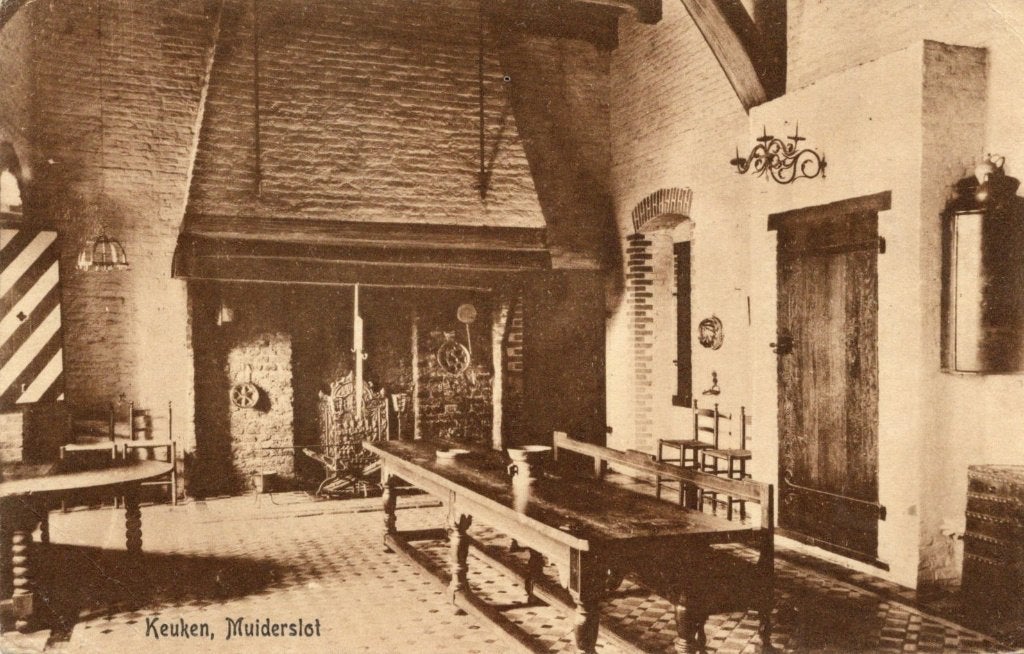 Muiden, Muiderslot, Keuken. (50), Verzamelen, Ansichtkaarten | Nederland, Verzenden, Voor 1920, Ongelopen, Noord-Holland