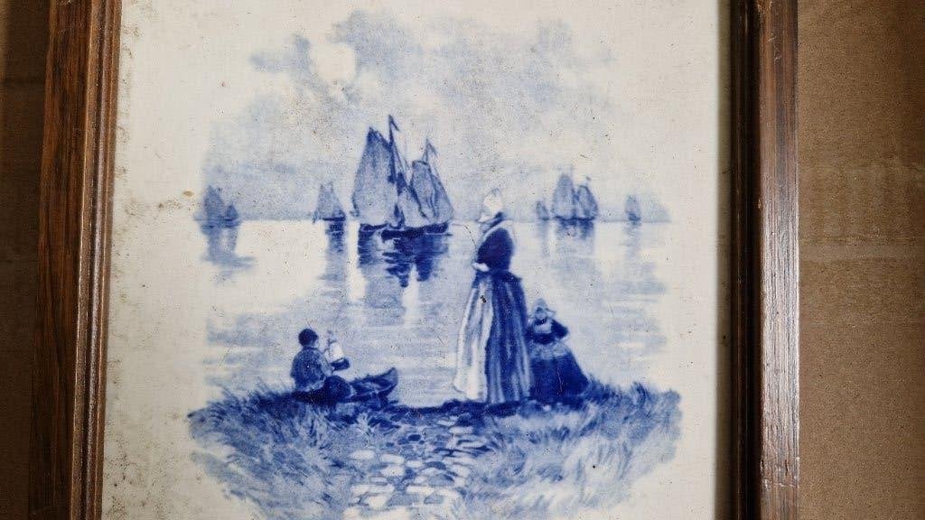 antiek blauw tegeltje in lijst zee strand-boot, Ophalen of Verzenden