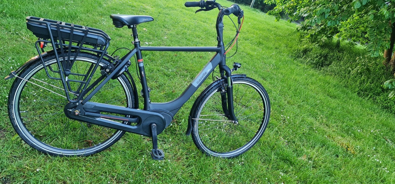 Elektrische Herenfiets Gazelle C7+ Middenmotor Bosch Plus, Ophalen, Versnellingen, Zo goed als nieuw, 57 tot 61 cm