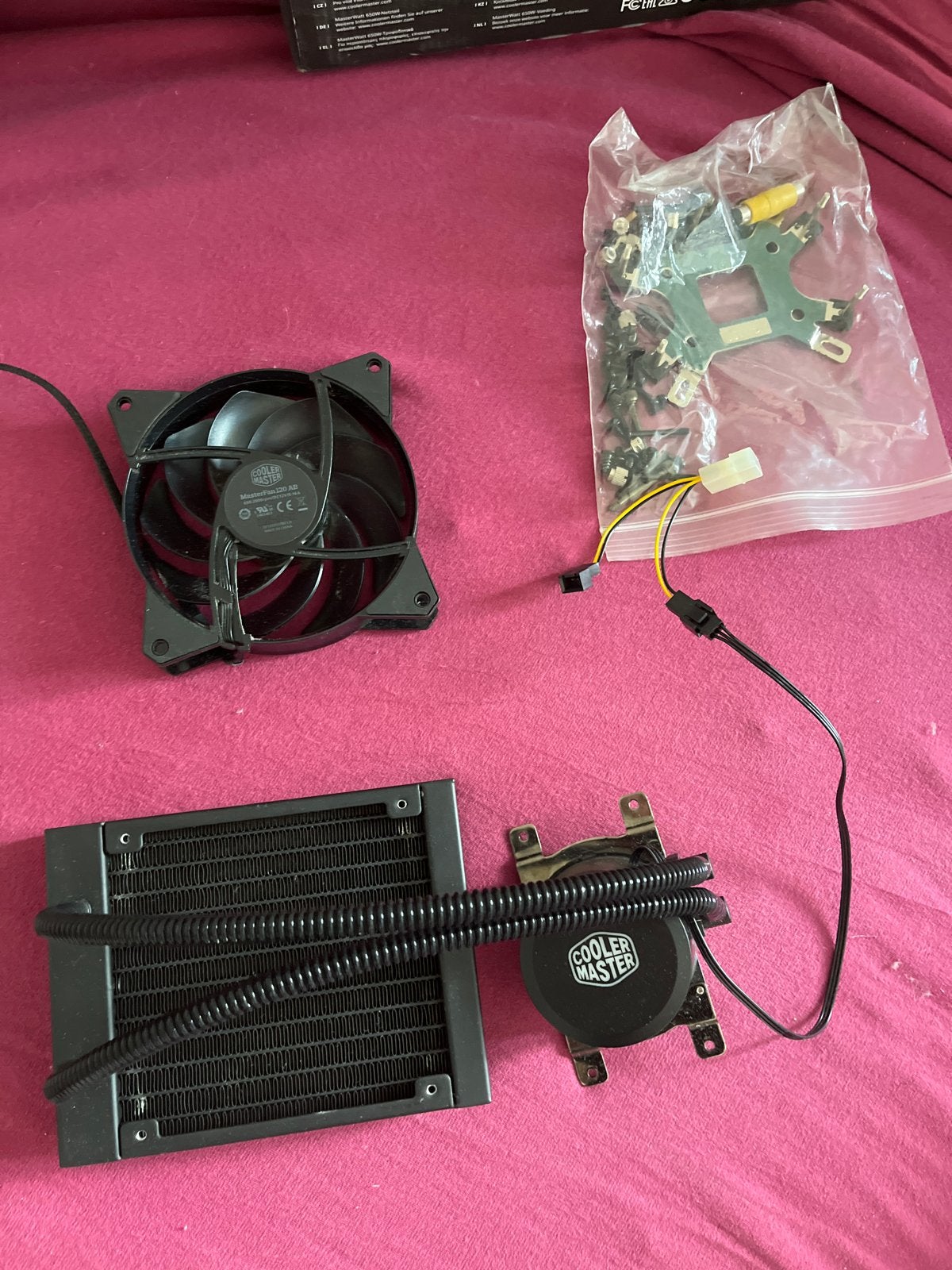 Cooler Master Waterkoeling met ventilator, Computers en Software, Computerkoelers, Ophalen of Verzenden, Gebruikt, Waterkoeling