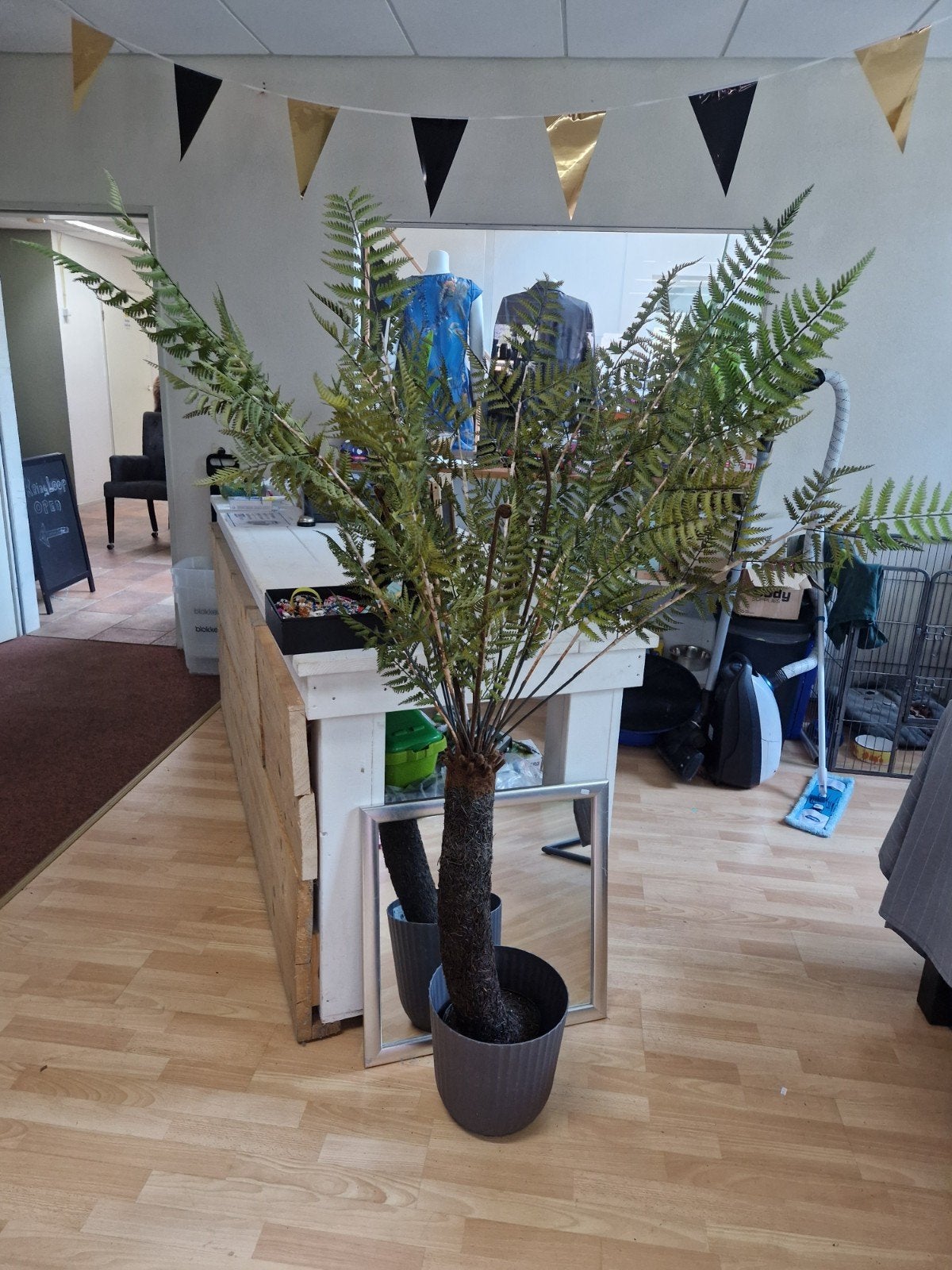mooie grote kunstplant, Ophalen, Zo goed als nieuw