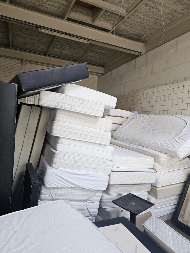 Diverse matrassen en boxspring bedden te koop, Gebruikt, Tweepersoons, Ophalen of Verzenden, Overige maten