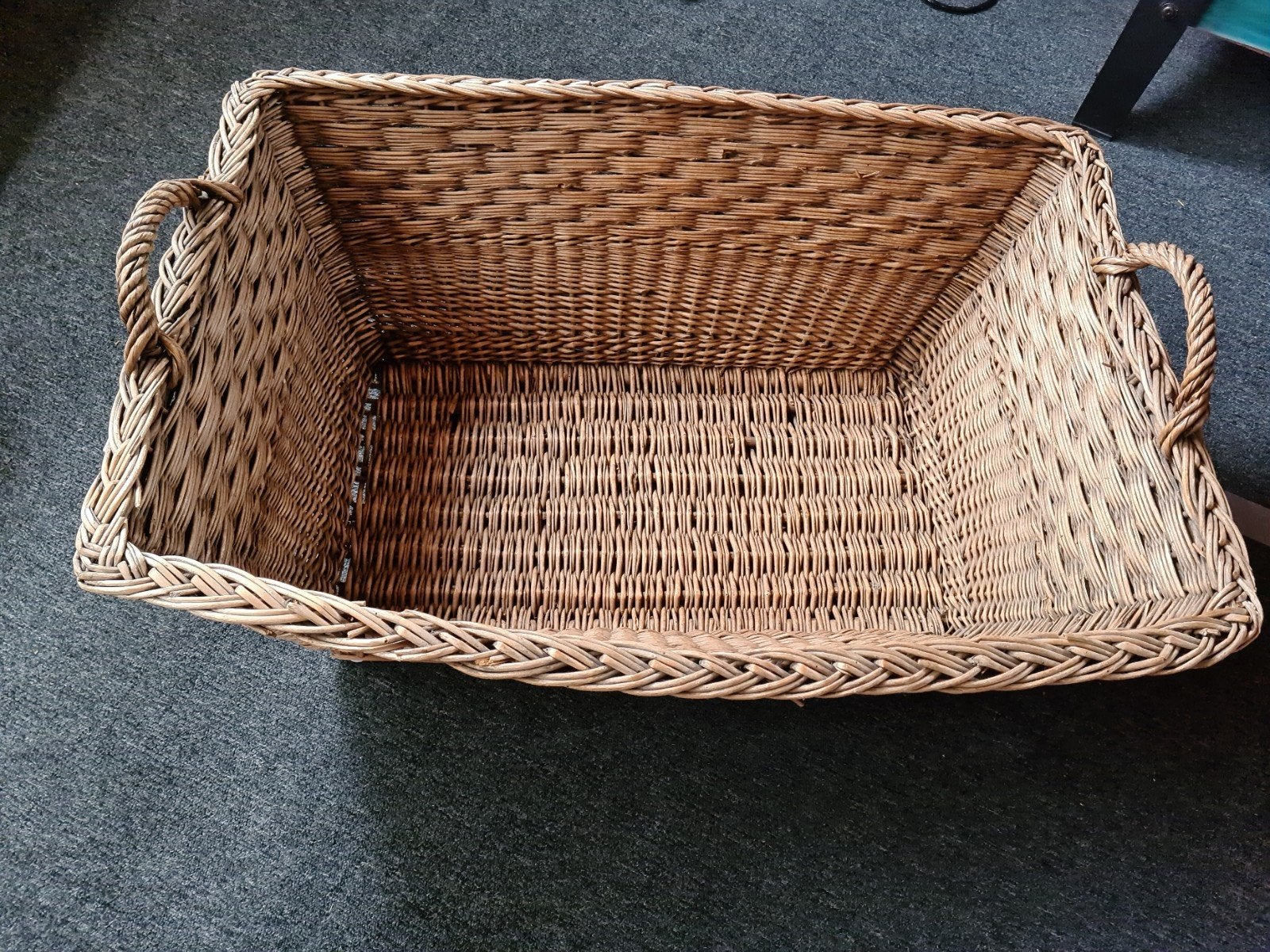 Brocante rieten mand, Huis en Inrichting, Woonaccessoires | Schalen en Manden, Ophalen, Gebruikt, Gevlochten, Mand