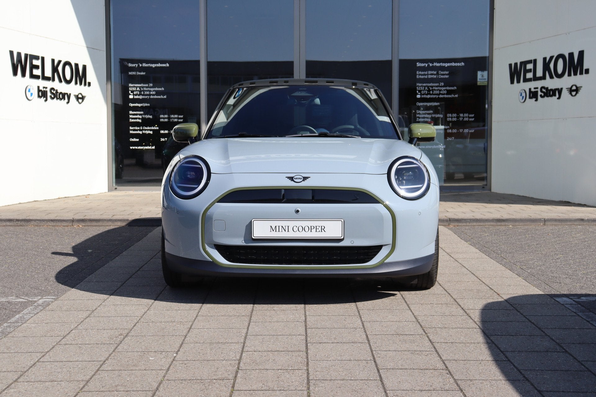 MINI Hatchback SE / Pakket XL / Pakket XL / Panoramadak / JC, Auto's, Dealer onderhouden, 4 stoelen, Leder en Stof, Mini Electric