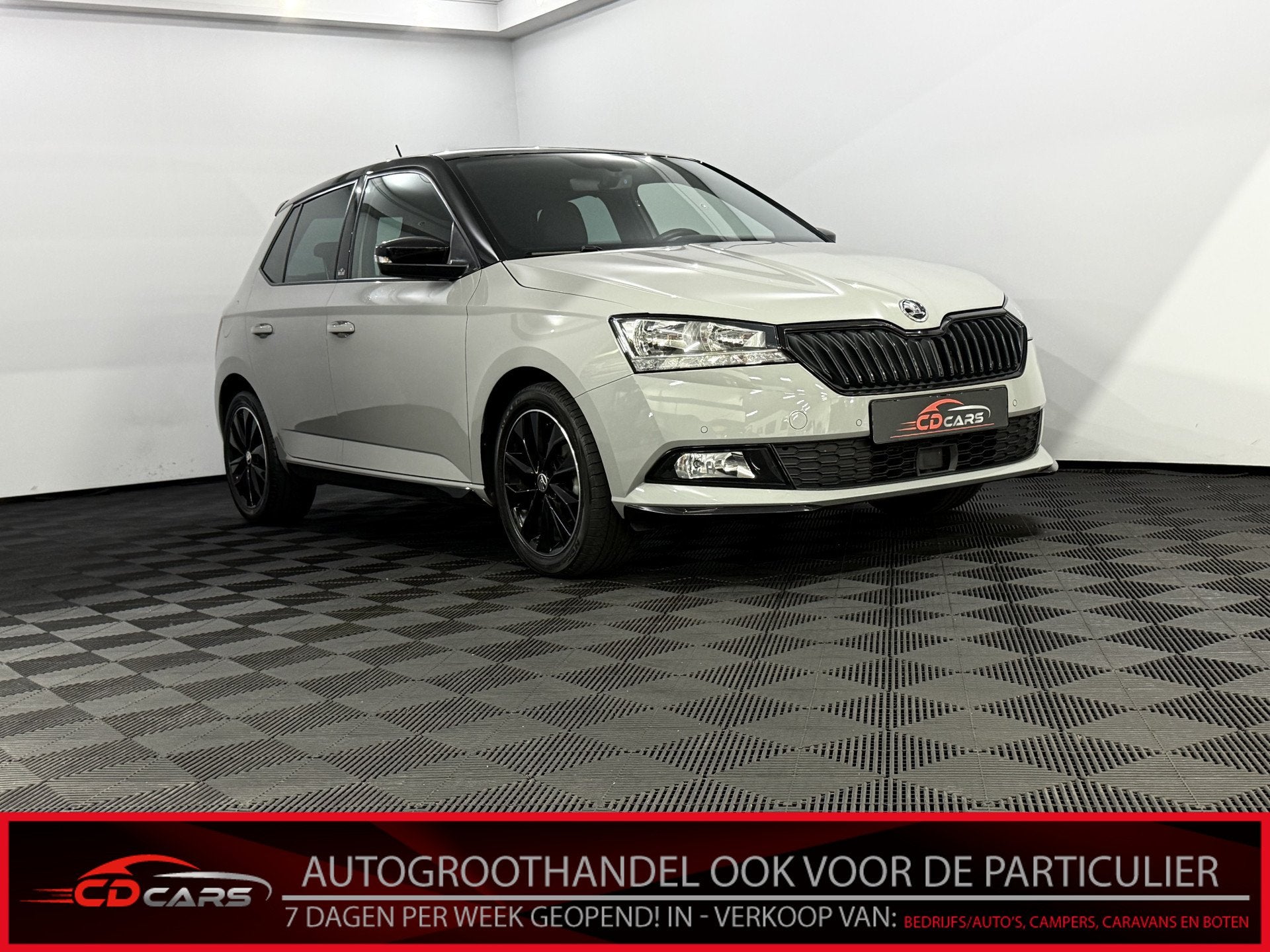 Skoda Fabia 1.0 TSI Monte carlo Camera, Apple carplay, Keyle, Voorwielaandrijving, Stof, Gebruikt, Euro 6