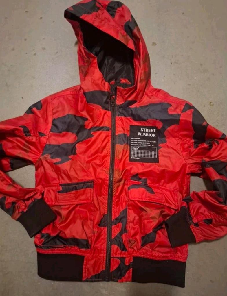 Zomerjas rood-zwart camouflage, maat 134-140, Kinderen en Baby's, Kinderkleding | Maat 134, Coolcat, Ophalen of Verzenden, Zo goed als nieuw