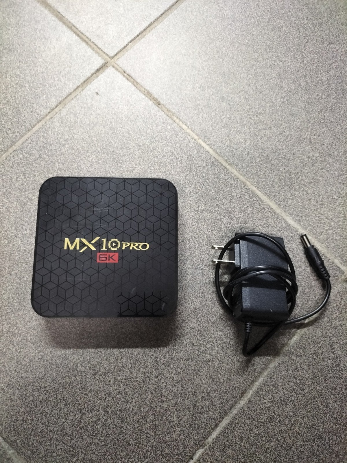 MX10 Pro 6K Android TV Box met adapter, Ophalen of Verzenden, Gebruikt, HDMI, Zonder harde schijf