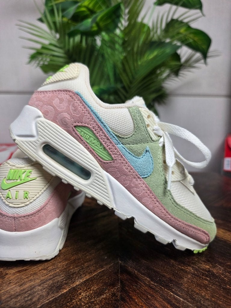 Nike Air Max 90 "Easter Leopard" | maat 37,5, Kleding | Dames, Wit, Nike, Ophalen of Verzenden, Nike
